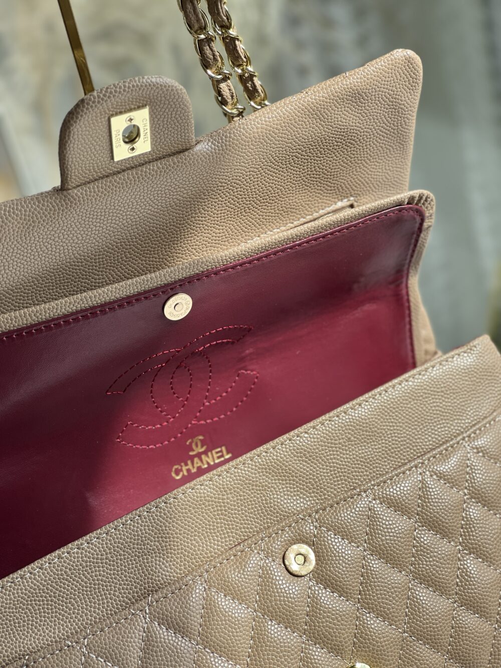 Chanel Classic M - Image 4