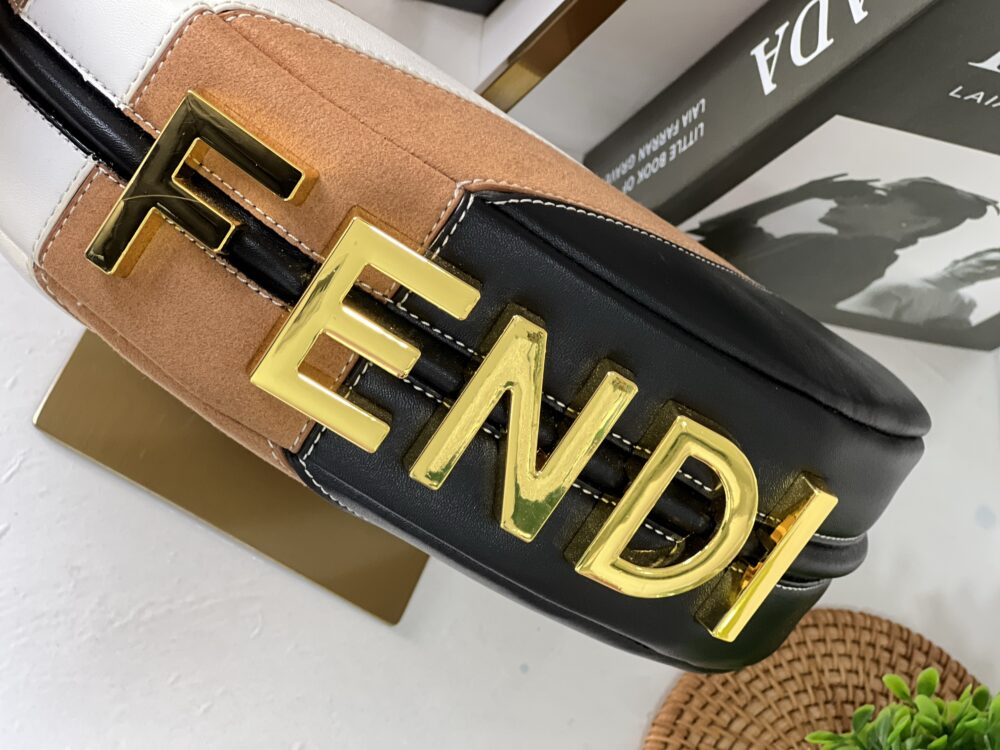 Fendi bag - Image 2